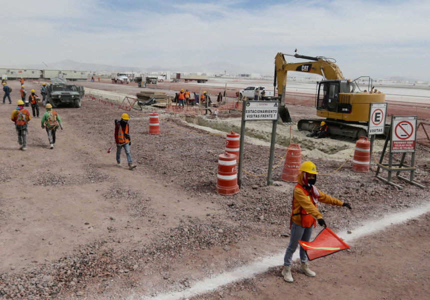 Santa Lucía: militares acabarán a tiempo su parte de interconexiones terrestres; los civiles…