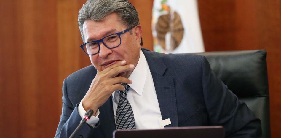 No tengo cadáveres en el clóset ni cuentas pendientes con la ley: Monreal