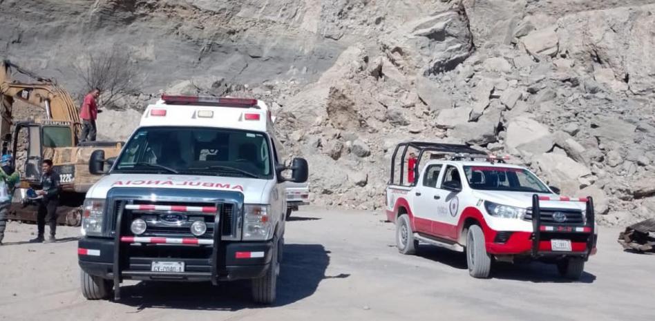 Derrumbe en mina de Taxco deja dos personas atrapadas