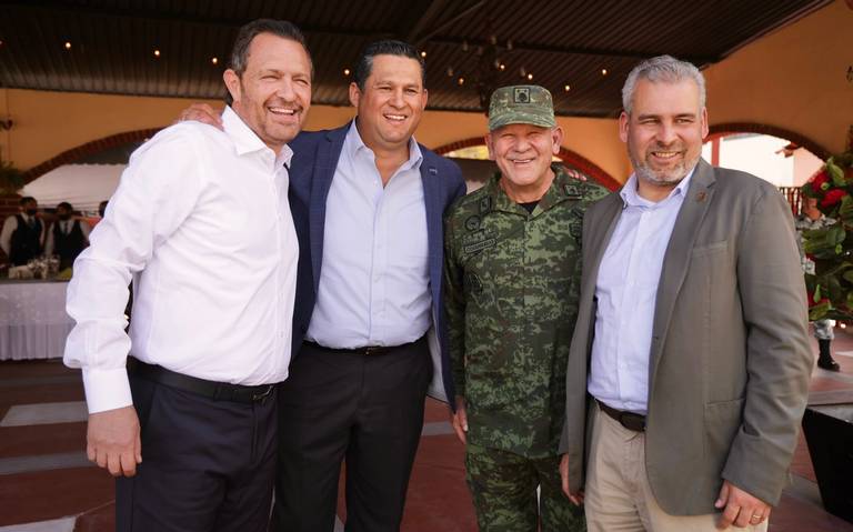 Acuerdan reforzar seguridad en carreteras federales