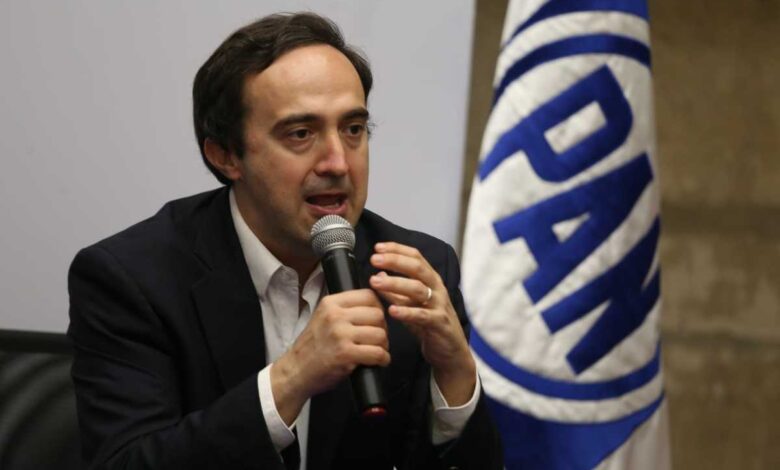 Frenan distribución de libros en Nuevo León