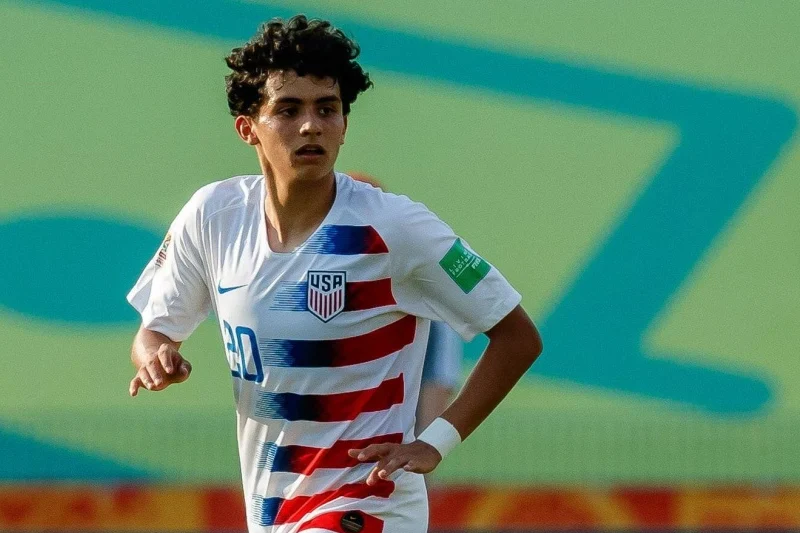 El poderoso dúo de la Selección Nacional: Richard Ledezma y Brian Gutiérrez, opciones brillantes para fortalecer al equipo tricolor