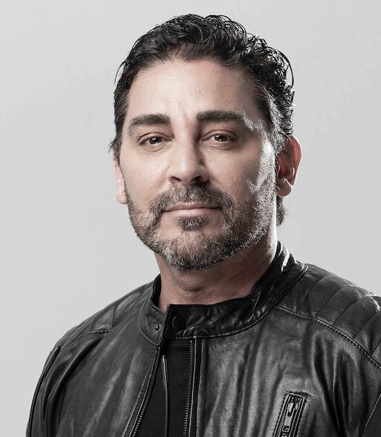 Entre dos patrias: el equilibrio emocional de un artista que elige el vaivén entre España y Argentina